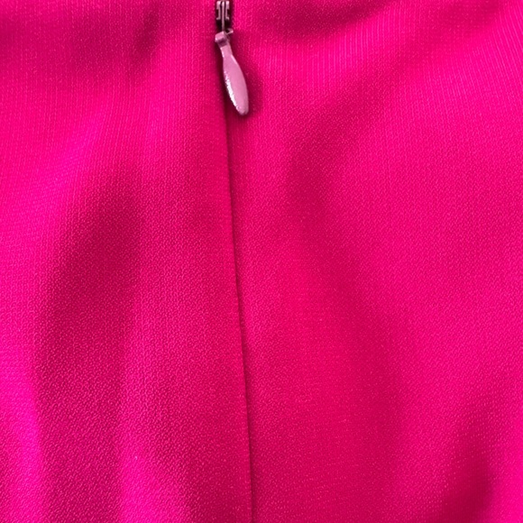 💥2pc Tahari ‘Oprah’ Fuchsia Blazer and Skirt Ensemble - Picture 12 of 14